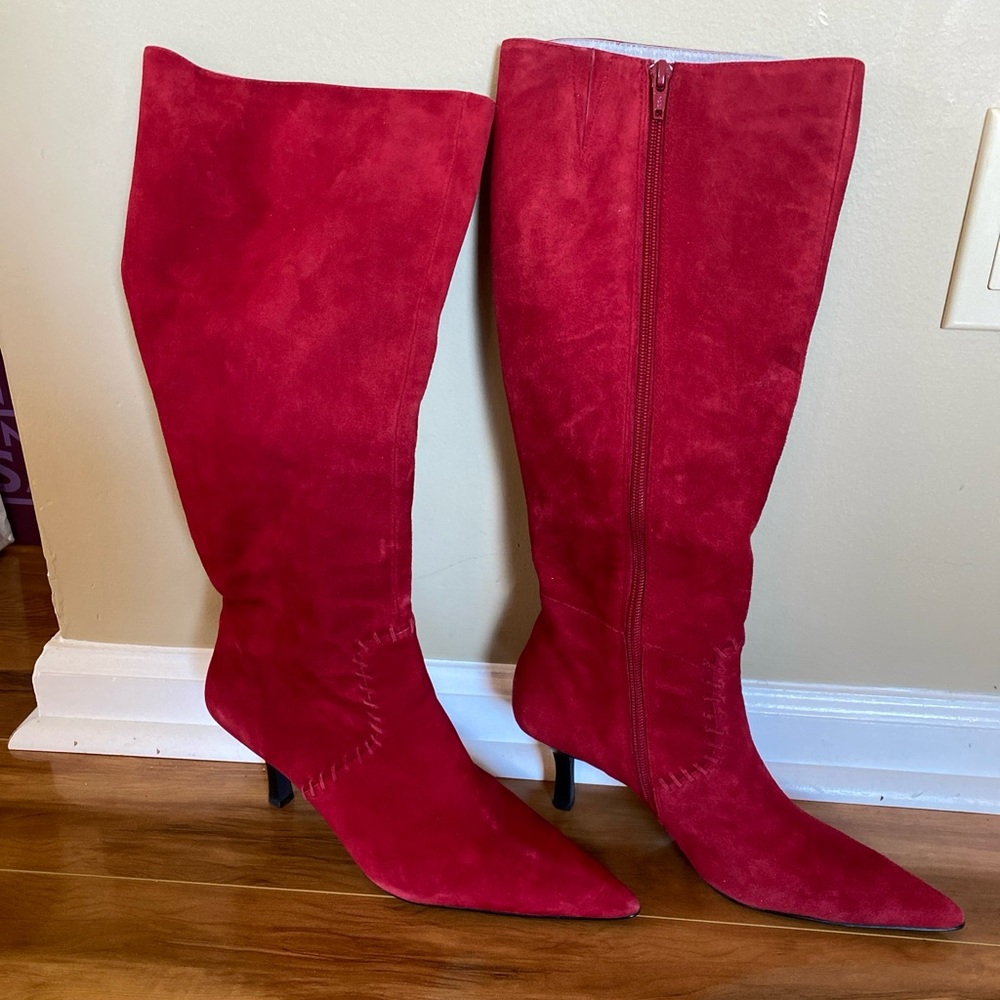 Women’s Red suede Boots, BP., Size 9.5M
